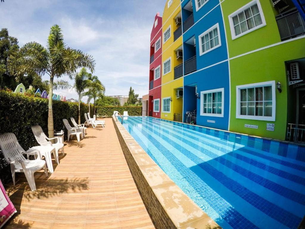 Holland Resort Phuket Exterior photo