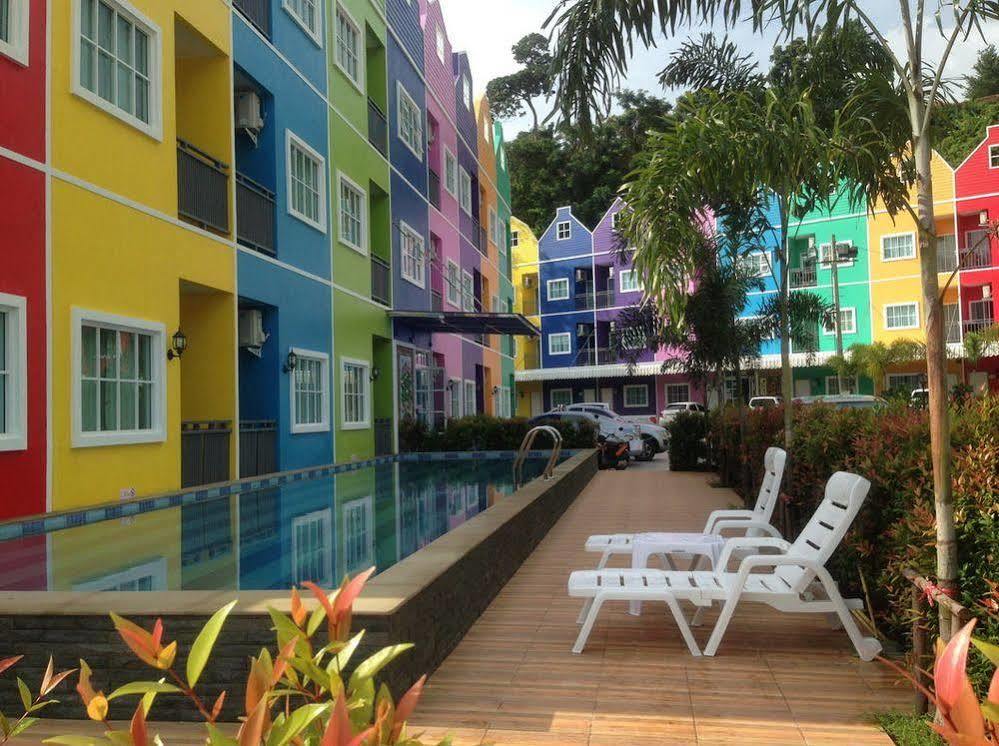Holland Resort Phuket Exterior photo